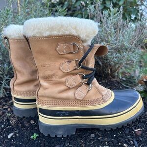 Sorel Caribou Tan and Black Boots